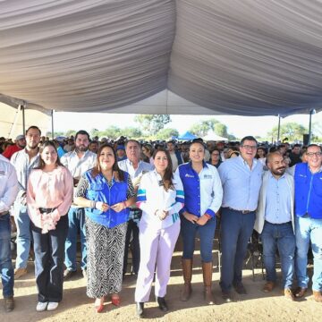 TERE JIMÉNEZ IMPULSA LA VIVIENDA SOCIAL EN PABELLÓN DE ARTEAGA CON LA CONSTRUCCIÓN DE 934 NUEVAS CASAS TERE JIMÉNEZ IMPULSA LA VIVIENDA SOCIAL EN PABELLÓN DE ARTEAGA CON LA CONSTRUCCIÓN DE 934 NUEVAS CASAS