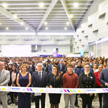 IMPULSA TERE JIMÉNEZ EL TALENTO DE LAS Y LOS JÓVENES DE AGUASCALIENTES EN FORO ESTATAL DE EMPRENDIMIENTO