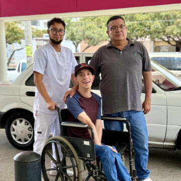 DIF ESTATAL APOYA CON TRASLADOS GRATUITOS A PERSONAS CON DISCAPACIDAD Y ENFERMEDADES CRÓNICAS