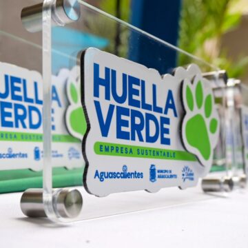 RECONOCE LEO MONTAÑEZ A EMPRESAS POR LA IMPLEMENTACIÓN DE PRÁCTICAS AMBIENTALES