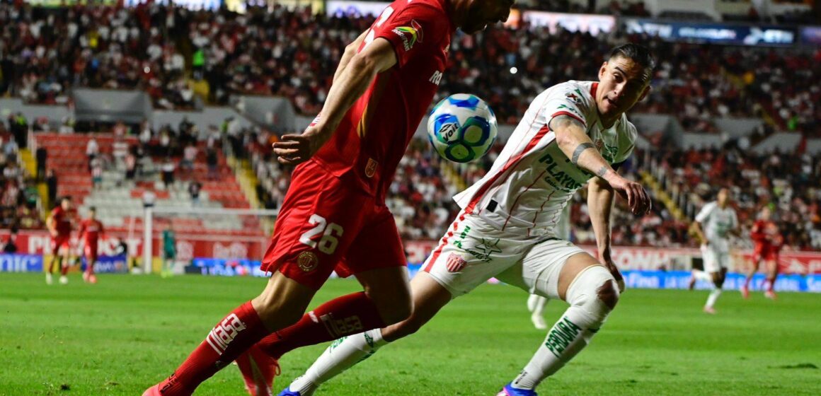 NECAXA CAE ANTE TOLUCA 3-0.