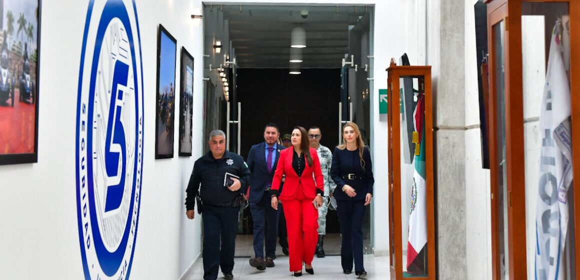 REUNIÓN CON LA MESA DE SEGURIDAD PARA SEGUIR MANTENIENDO LA SEGURIDAD EN AGUASCALIENTES