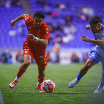 NECAXA Y PUEBLA DIVIDIERON UNIDADES EN EL CUAUHTÉMOC