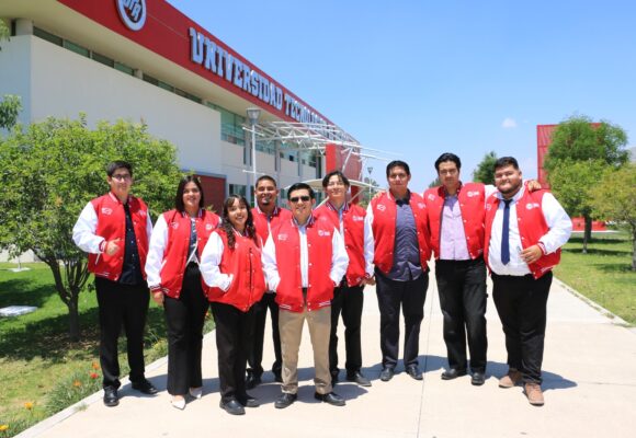 ESTUDIANTES DE LA UNIVERSIDAD TECNOLÓGICA EL RETOÑO PARTICIPAN EN PROGRAMA DE INVESTIGACIÓN EN CANADÁ