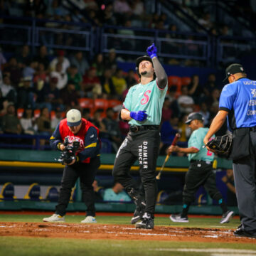 SARAPEROS PEGA PRIMERO EN LA SERIE ANTE RIELEROS