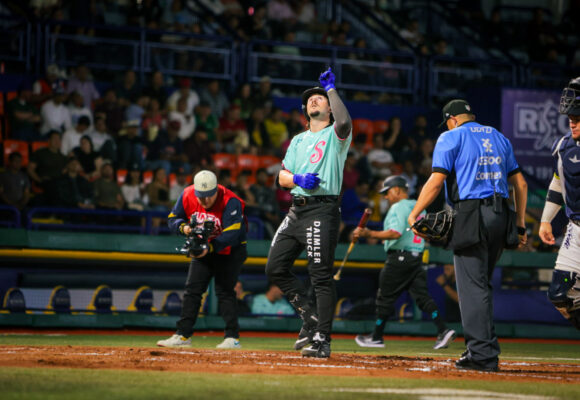 SARAPEROS PEGA PRIMERO EN LA SERIE ANTE RIELEROS