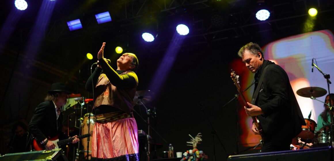 GRAN RESPUESTA DEL PÚBLICO EN CORREDOR CULTURAL CARRANZA CON LA PRESENTACIÓN DE MADREPERLA