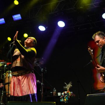 GRAN RESPUESTA DEL PÚBLICO EN CORREDOR CULTURAL CARRANZA CON LA PRESENTACIÓN DE MADREPERLA