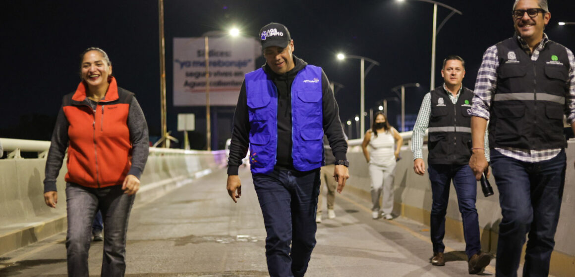 SUPERVISA LEO MONTAÑEZ OPERATIVO NOCTURNO DE LIMPIEZA EN PUENTE ELEVADO DE SEGUNDO ANILLO SUR Y BLVD A ZACATECAS