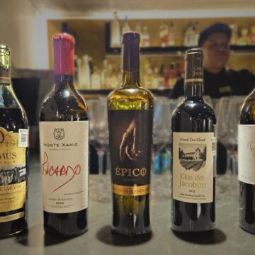 VINO DE AGUASCALIENTES SOBRESALE FRENTE A VINOS INTERNACIONALES