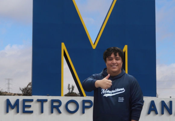 ESTUDIANTE DE LA UNIVERSIDAD METROPOLITANA OBTIENE TERCER LUGAR EN COMPETENCIA INTERNACIONAL DE TECNOLOGÍA