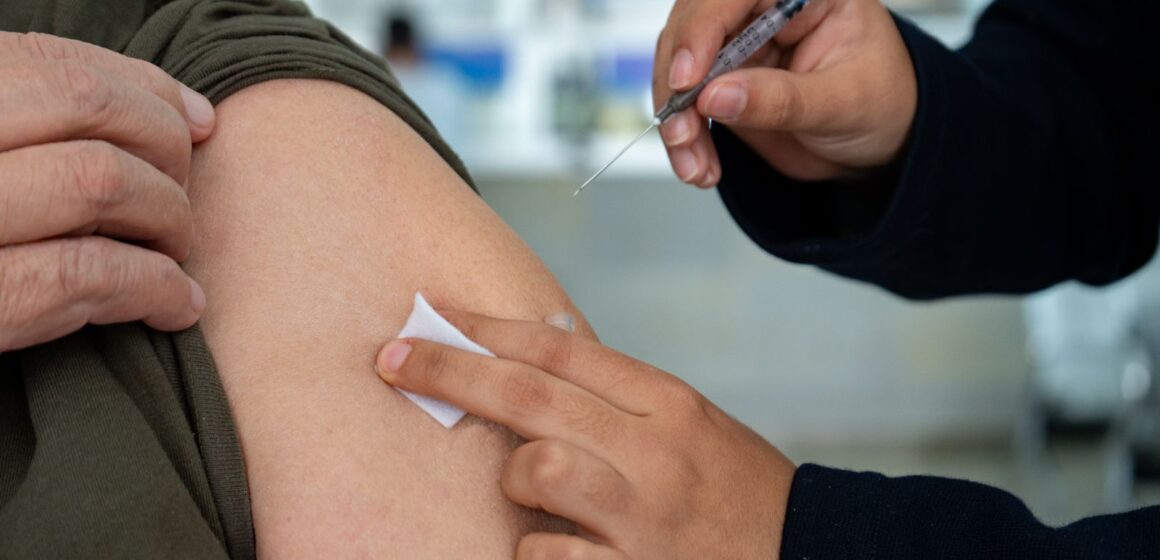 ESTE SÁBADO COMPLETA TU ESQUEMA DE VACUNACIÓN EN CENTROS DE SALUD