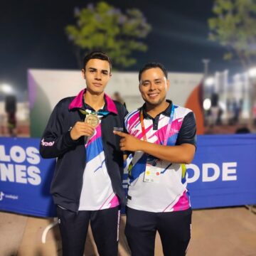 RÉCORD NACIONAL PARA AGUASCALIENTES EN ATLETISMO RÉCORD NACIONAL PARA AGUASCALIENTES EN ATLETISMO