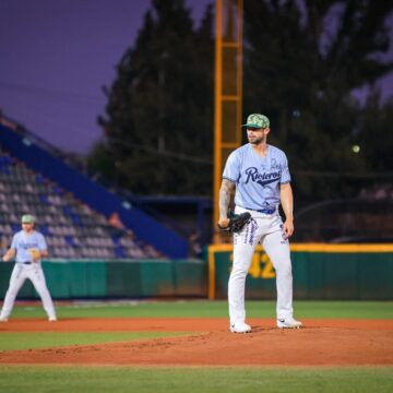 RIELEROS GANA EN CASA A TECOS DE DOS LAREDOS 8- 3
